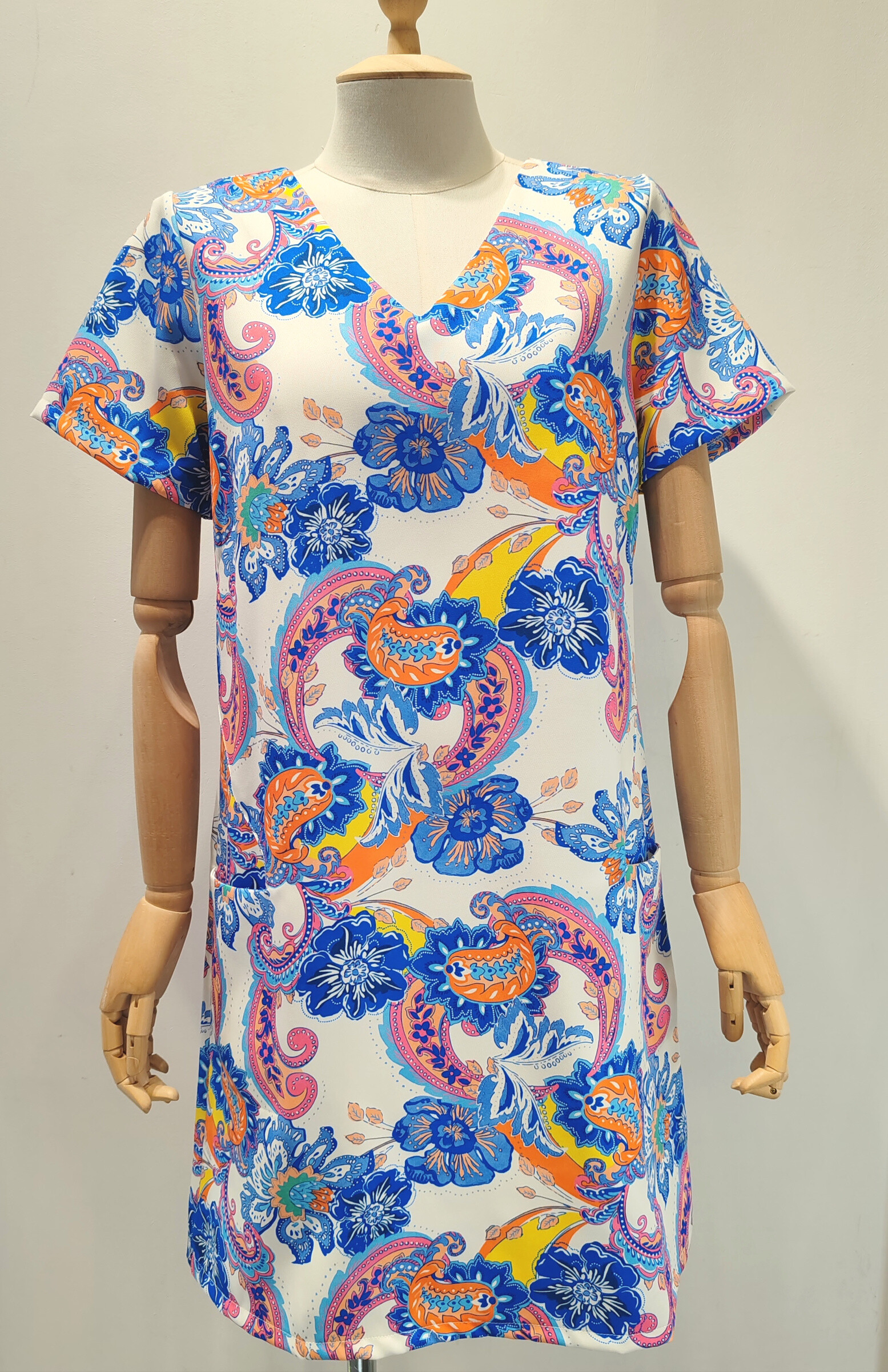 Grossiste AC BELLE - Robe droite imprimée