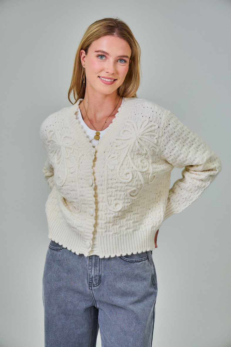 Grossiste ACAJOU - Gilet détails en broderies