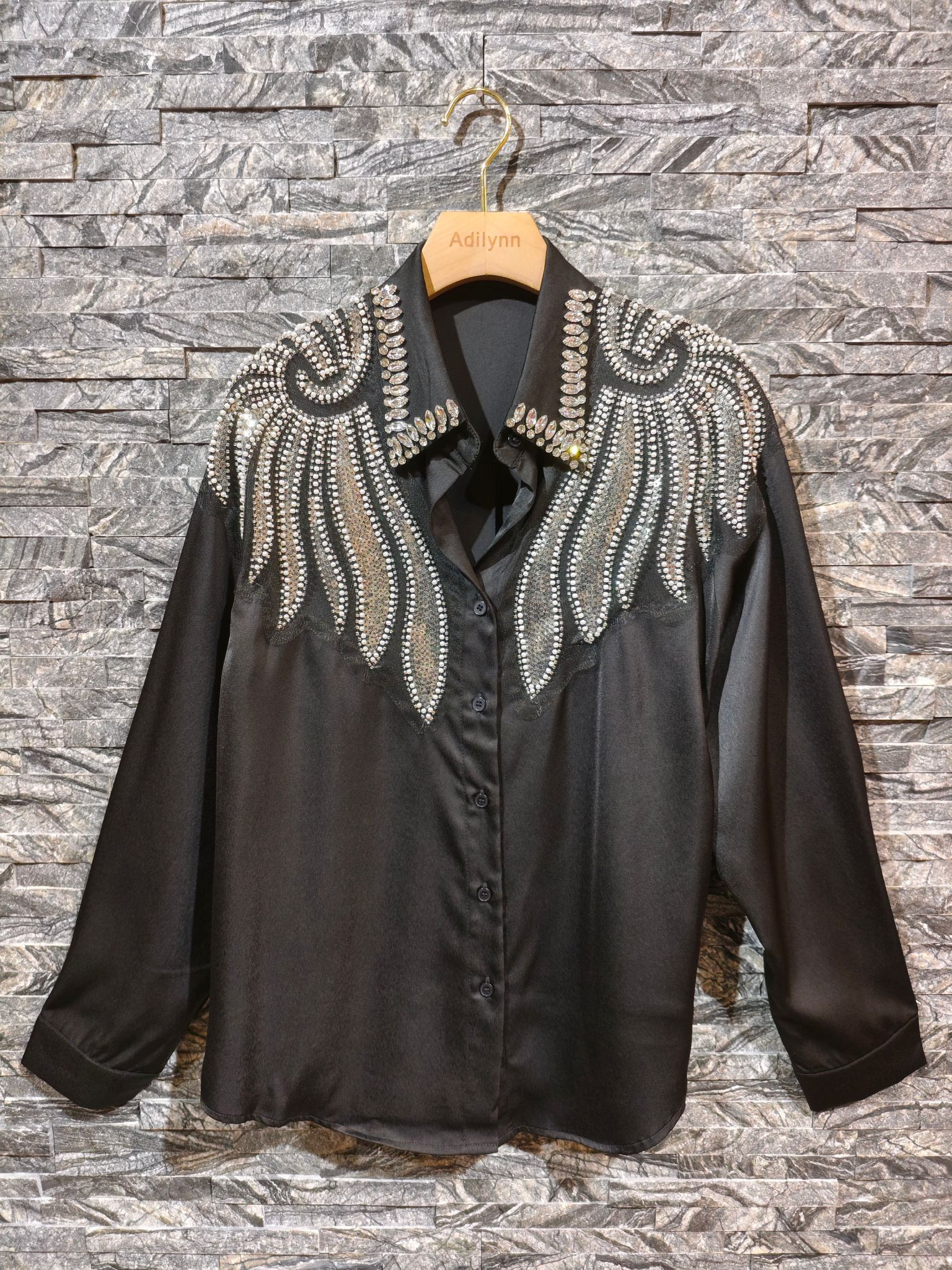 Wholesaler Adilynn - Button-up shirt with jewels, sequins and pearls, long sleeves