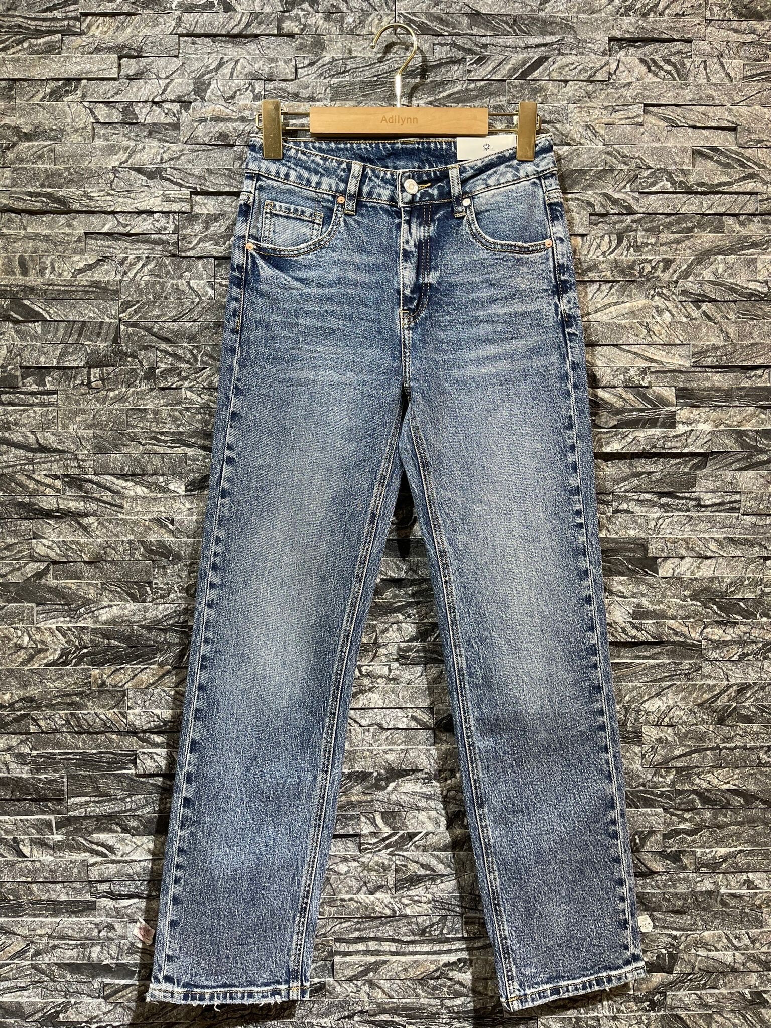 Großhändler Adilynn - Normale Jeans, fünf Taschen, Reißverschluss und Knopf
