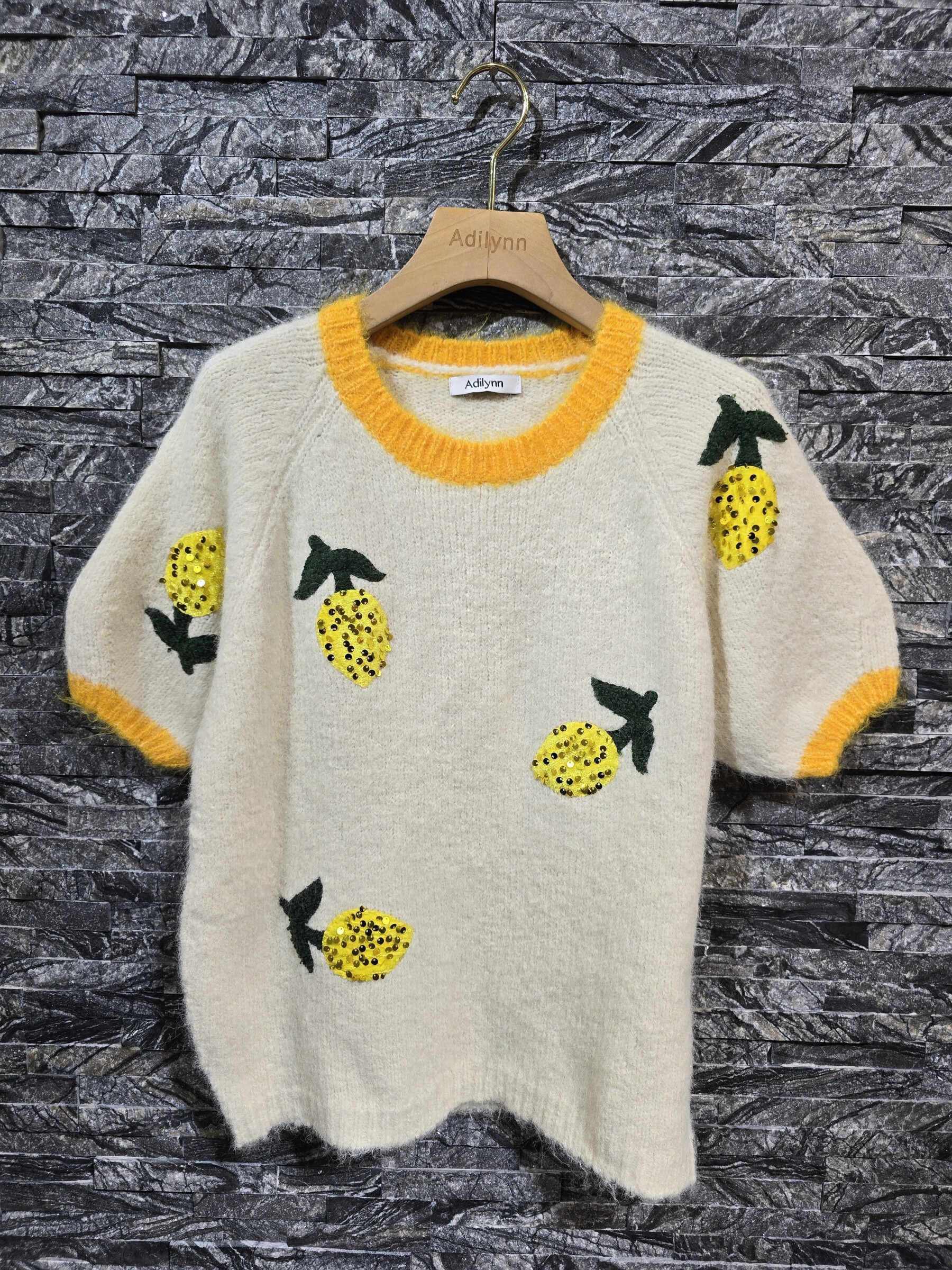 Großhändler Adilynn - Mesh -Pullover mit Zitronen und Paillettenstickern, kurze Ärmel