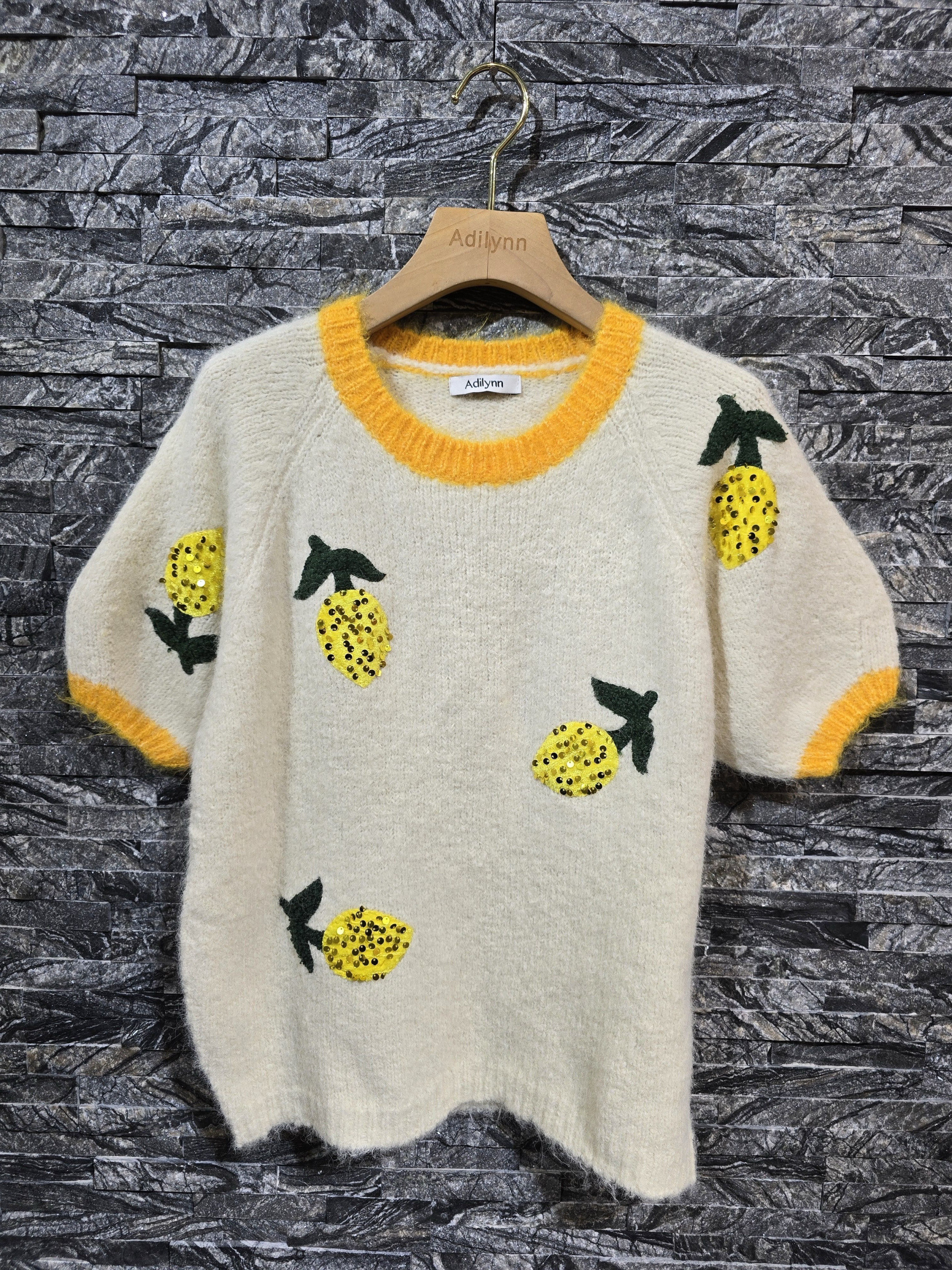 Wholesaler Adilynn - Mesh sweater with lemons and sequins embroidery, short sleeves