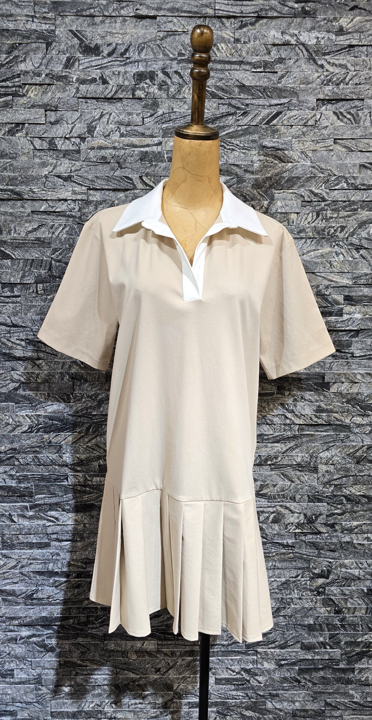 Wholesaler Adilynn - Short shirt collar dress, short sleeves, pleated bottom, two side pockets
