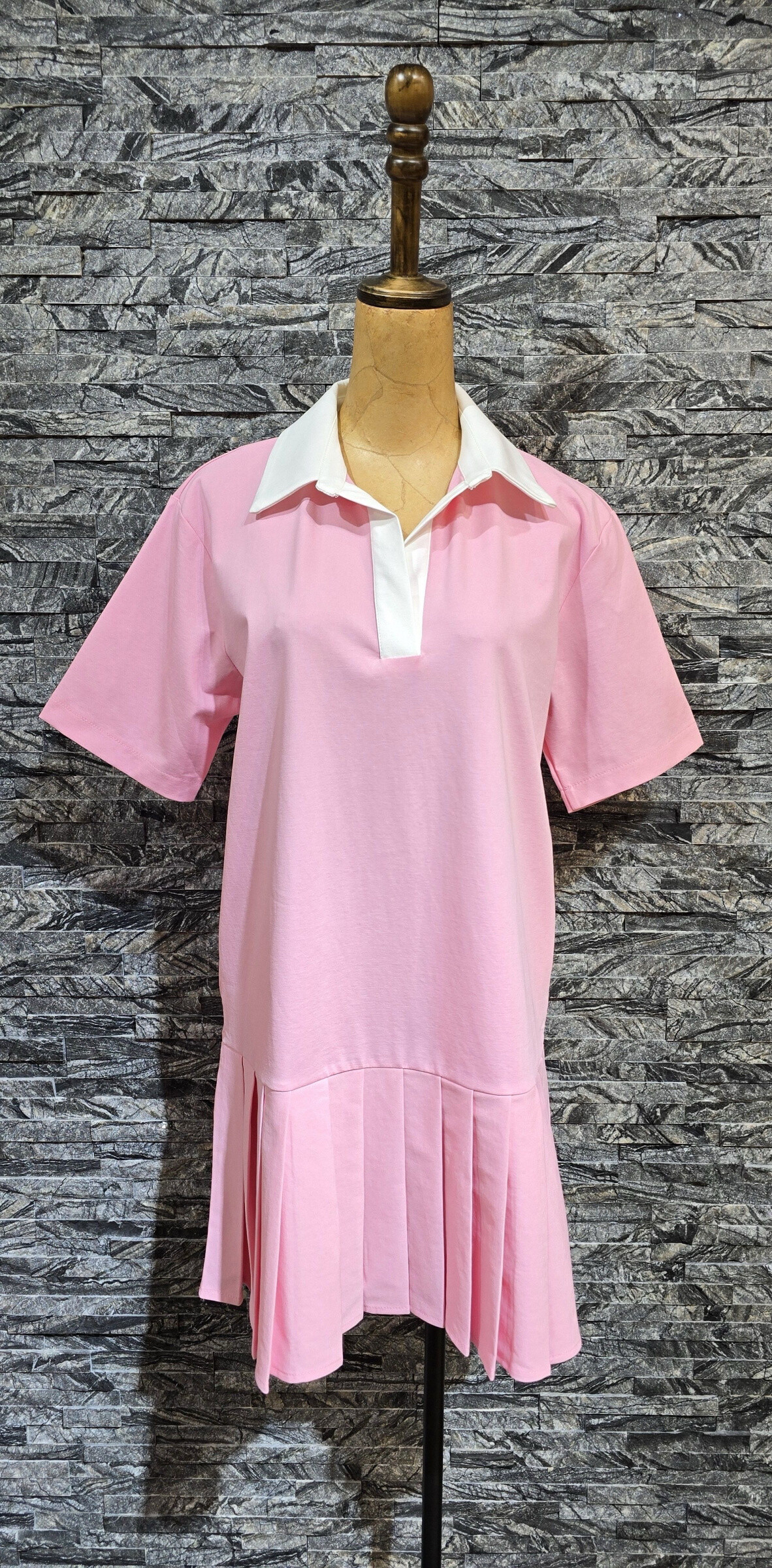 Großhändler Adilynn - Kleid mit kurzem Hemdkragen, kurze Ärmel, plissierter Boden, zwei Seitentaschen