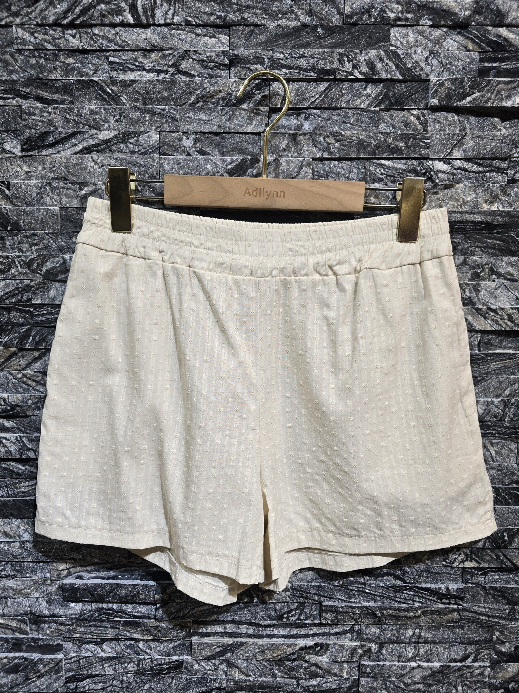 Wholesaler Adilynn - Textured shorts with side pockets, elastic waist