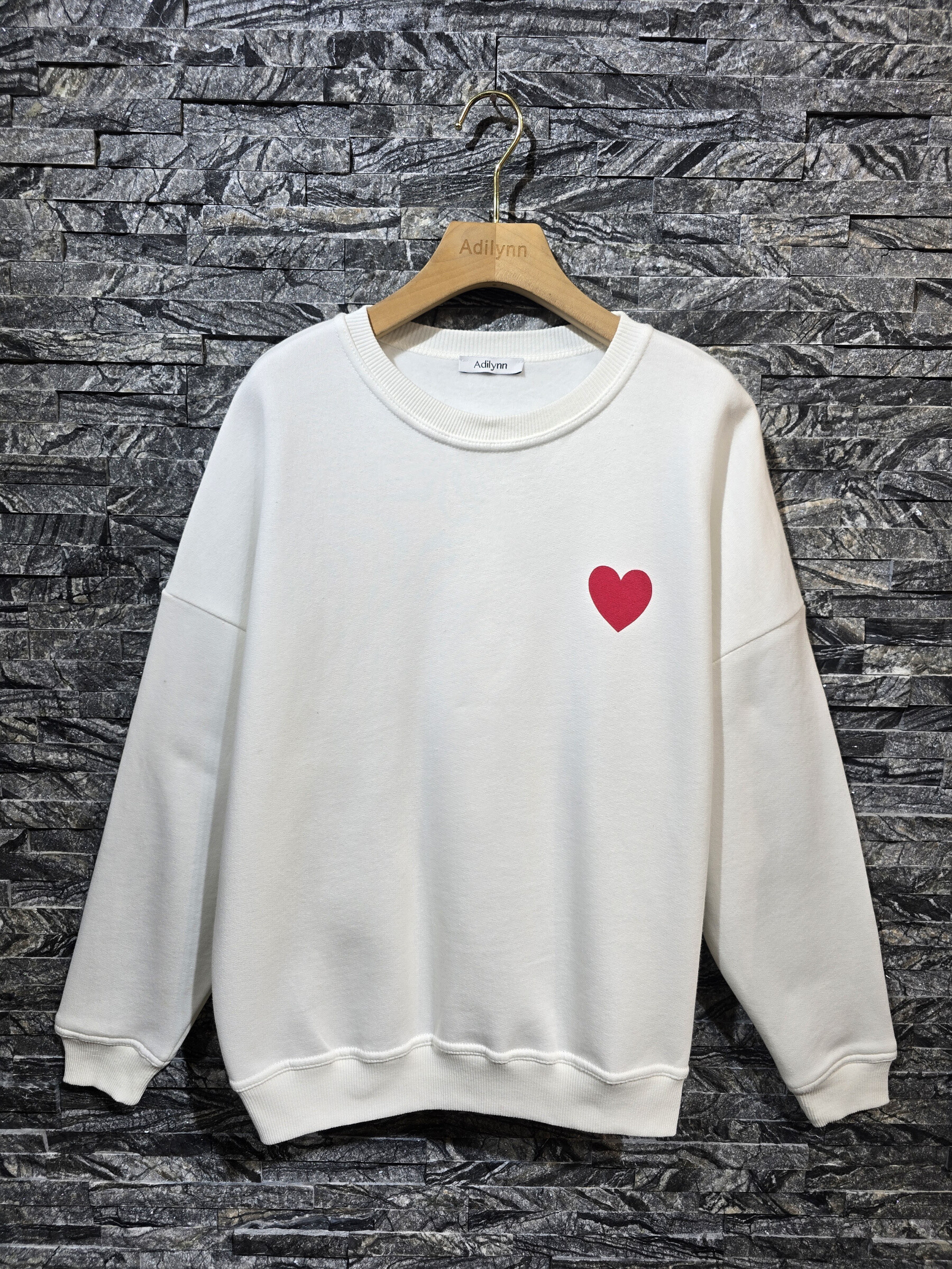 Grossiste Adilynn - Sweat imprimé coeur et dos "Stay kind to yourself", col rond, manches longues