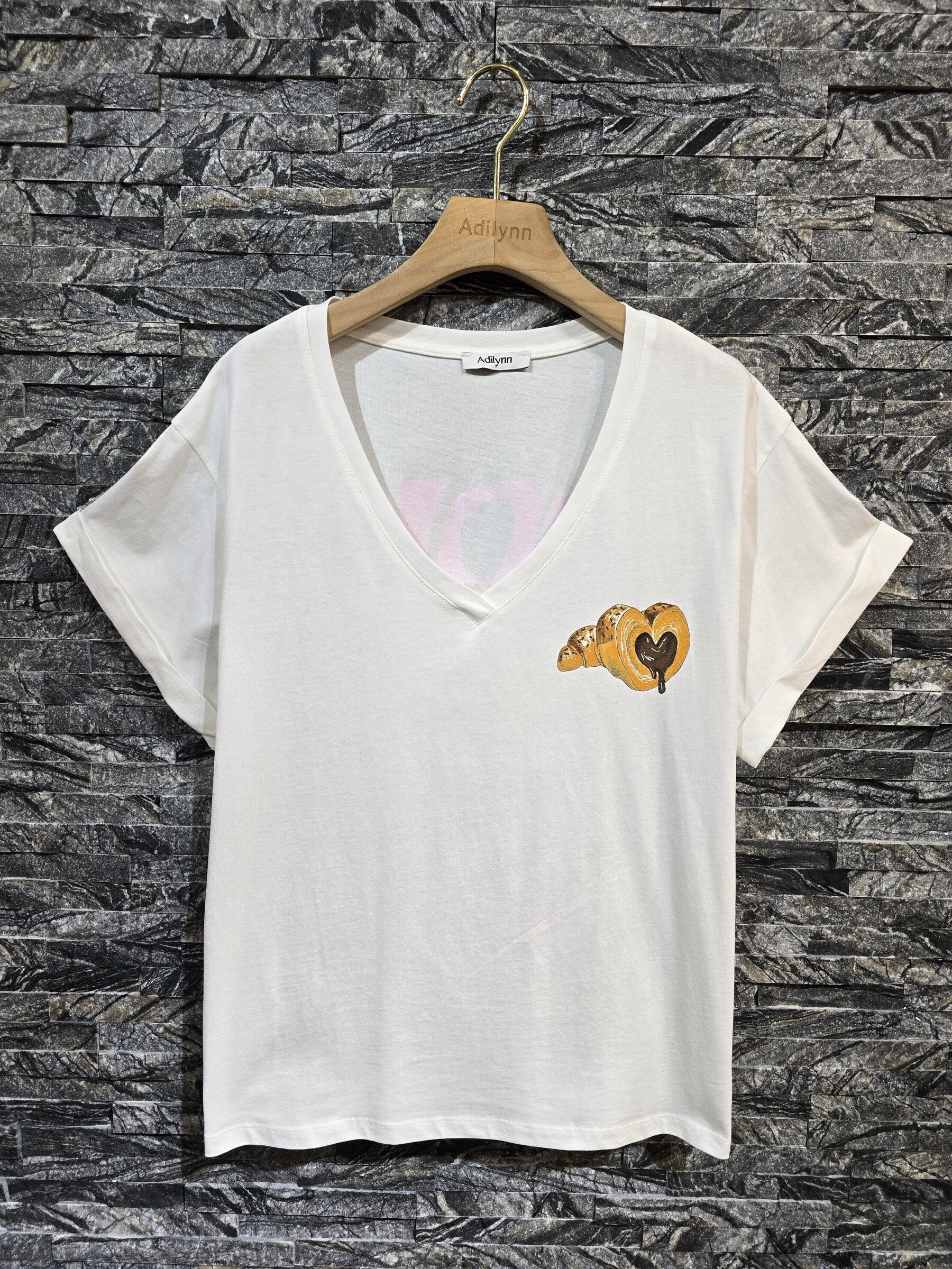 Wholesaler Adilynn - Cotton t-shirt, v-neck, "hello" chocolate bread "hello" print
