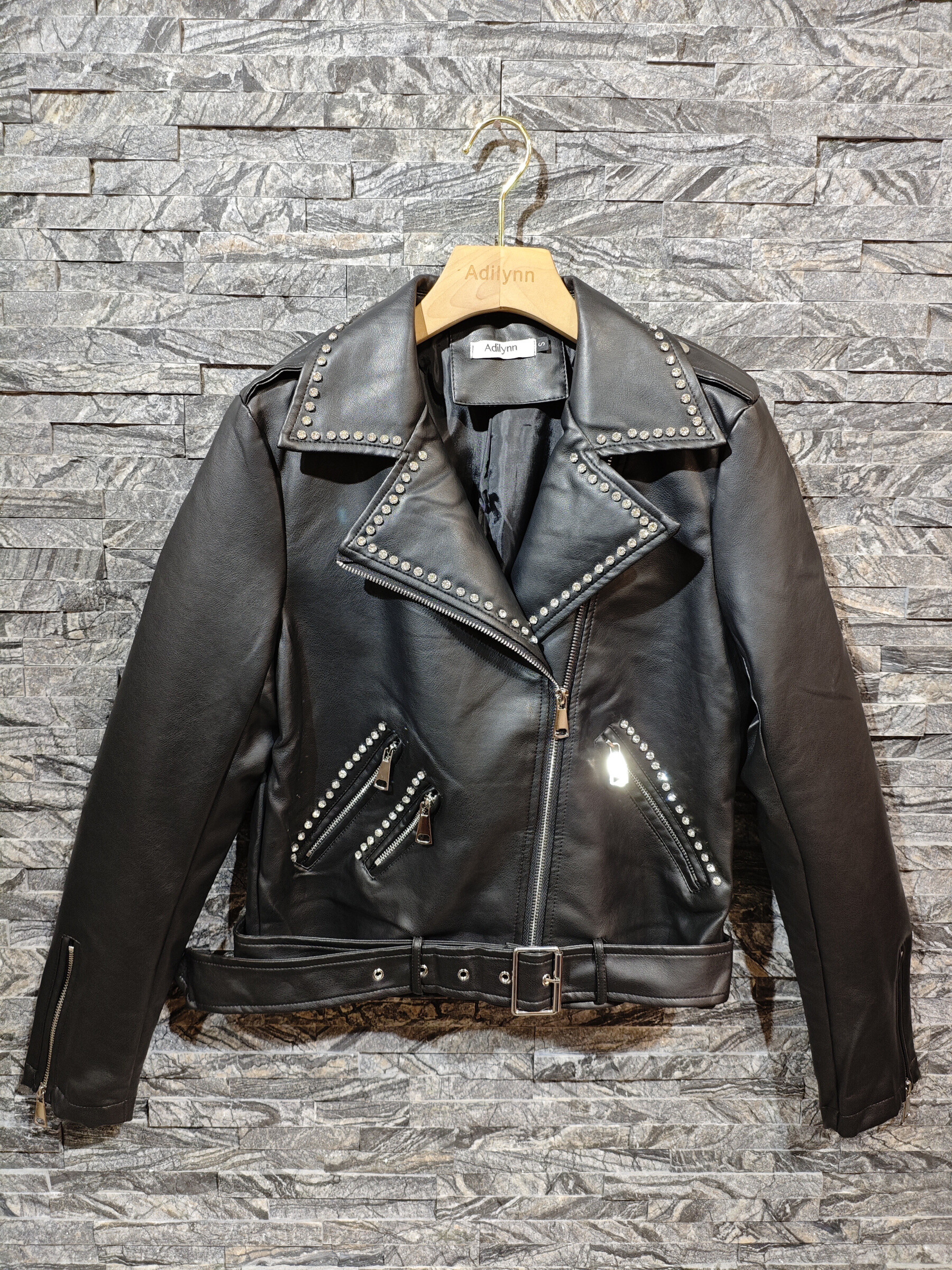 Großhändler Adilynn - Perfecto-Jacke aus Kunstleder mit Schmuck und Reißverschluss