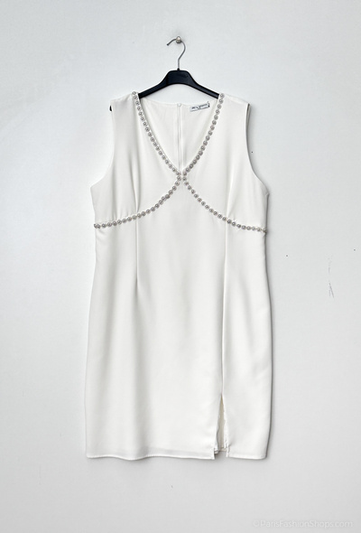 Wholesaler Afinity - Plus size beaded plain dress Wholesaler Afinity - Plus size beaded plain dress