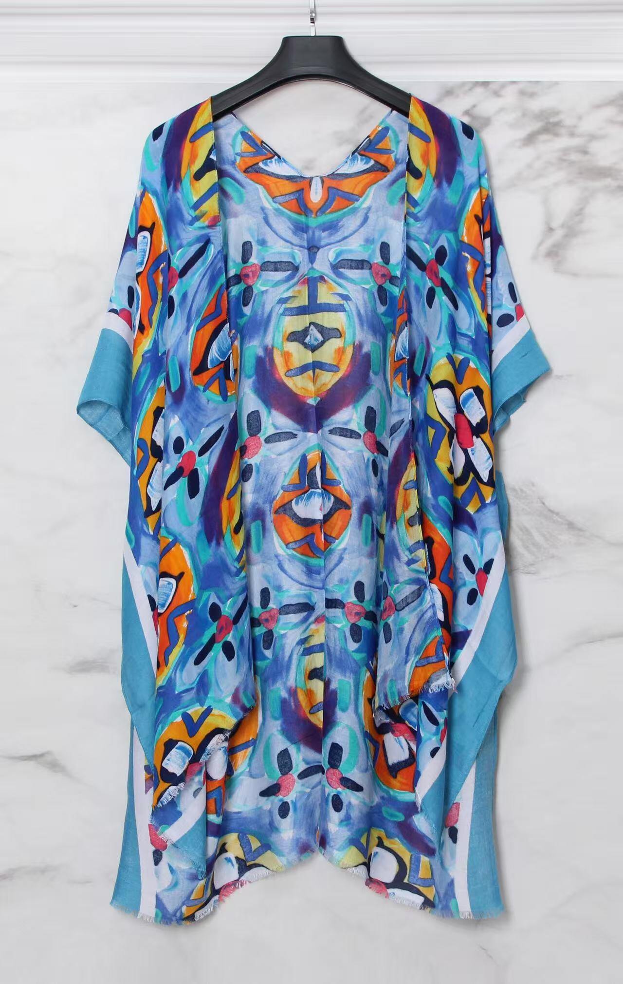 Grossiste AHJ FASHION - PONCHO LA PLAZ