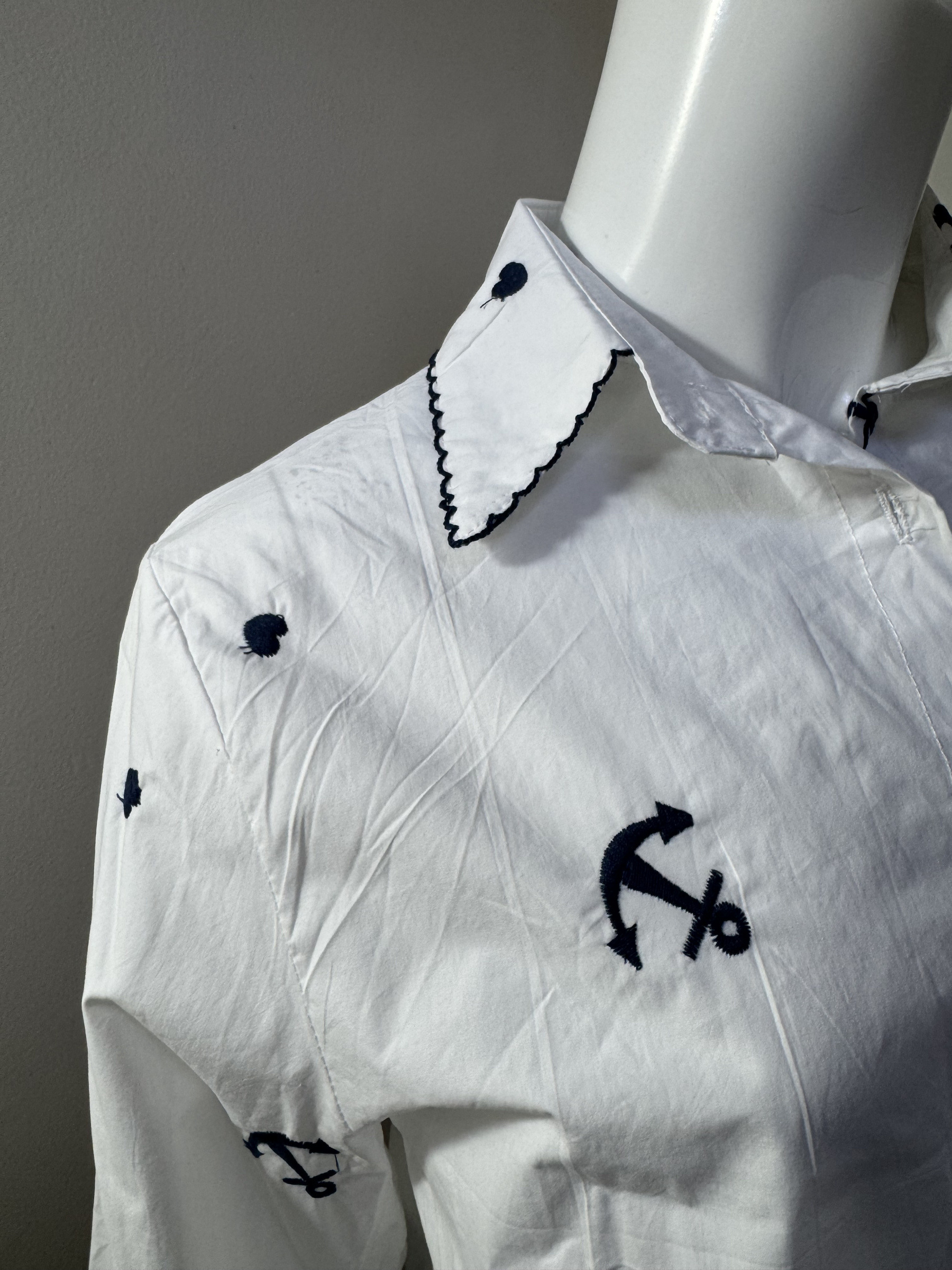 Camicia in lino 100% con bottoni e maniche lunghe | Paris Fashion Shops
