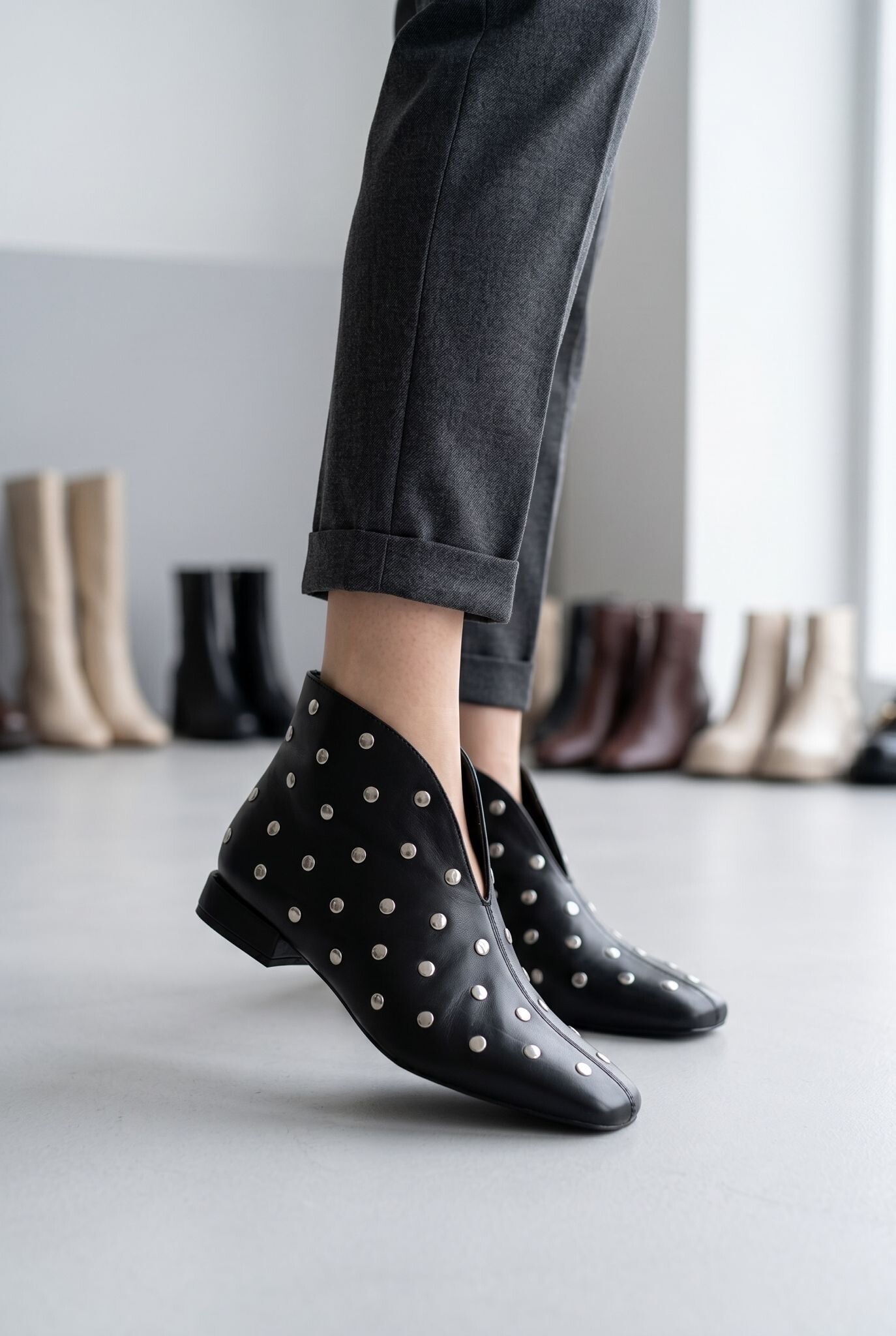 Grossista ALTAMODA SHOES - STIVALETTI DONNA