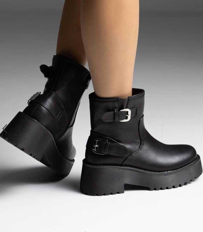 Großhändler ALTAMODA SHOES - Stiefeletten mit doppeltem Schnallenverschluss