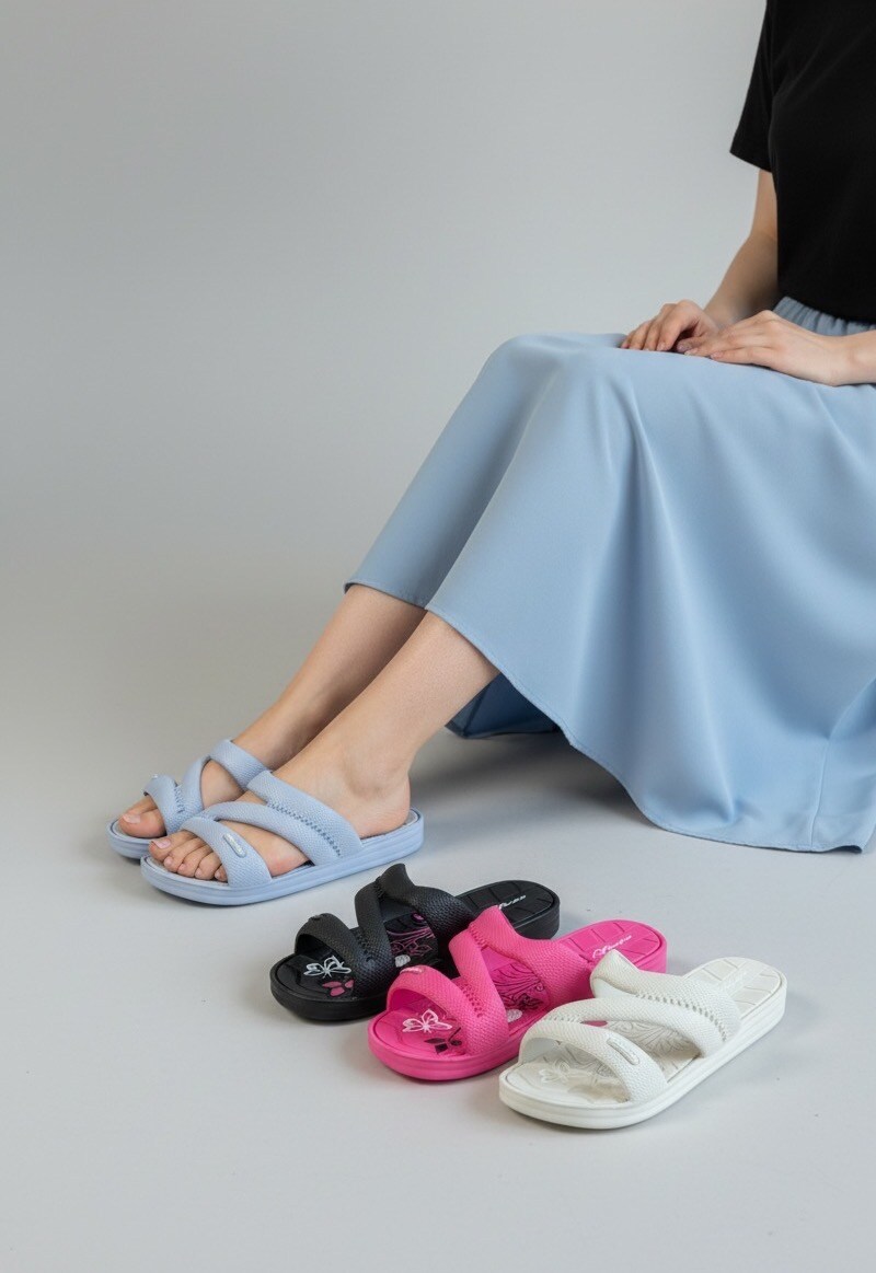 Grossista ALTAMODA SHOES - Infradito da doccia antiscivolo, ad asciugatura rapida. Ideali per casa o spiaggia.