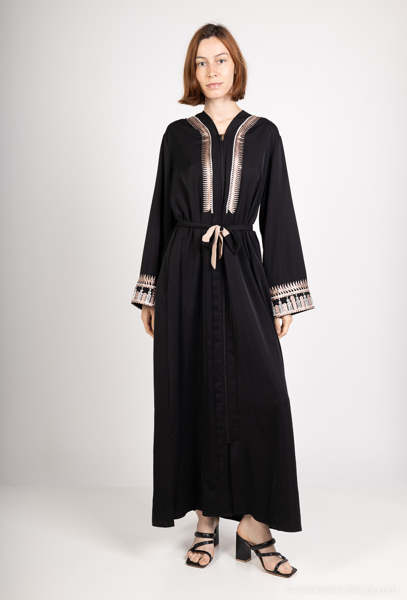 Grossista ALYA - Abito Abaya con ricami dettagliati su Zip e maniche