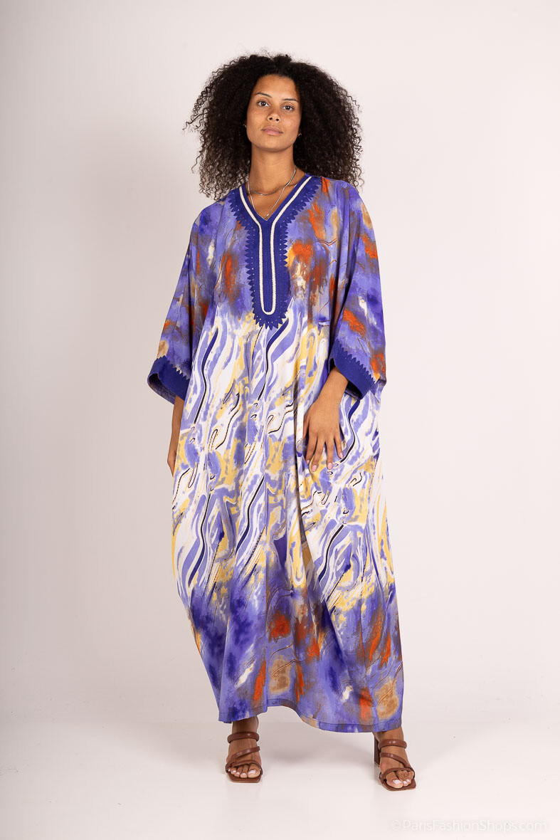 Grossista ALYA - Abito abaya con motivi stampati alla moda e colletto e maniche ricamati