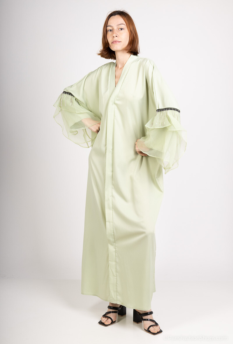 Mayorista ALYA - Abaya con volante y pedrería en las mangas.