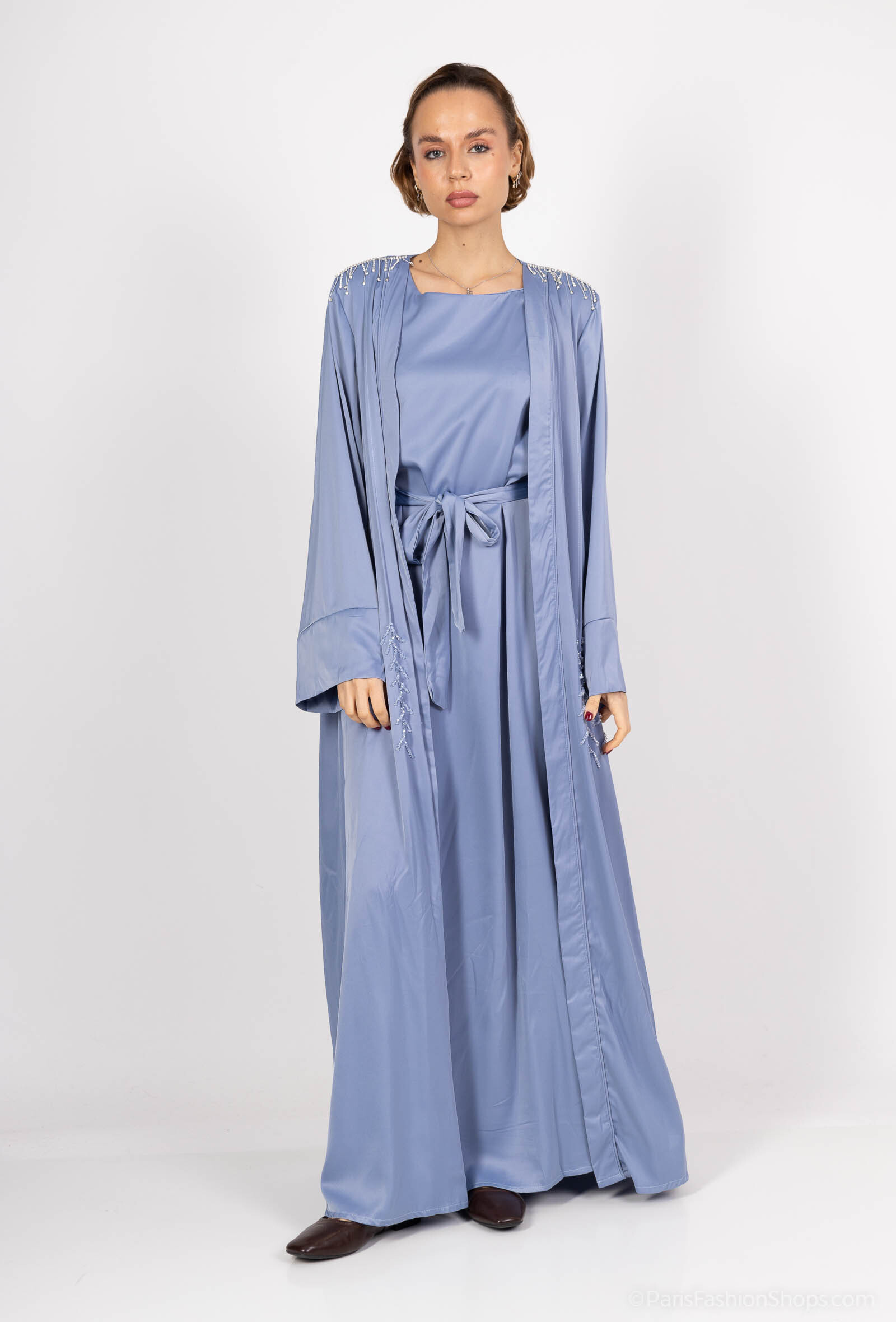 Grossista ALYA - Abito Abaya Elegante con Ornamenti sulle Spalle e Decorazioni lungo la lunghezza