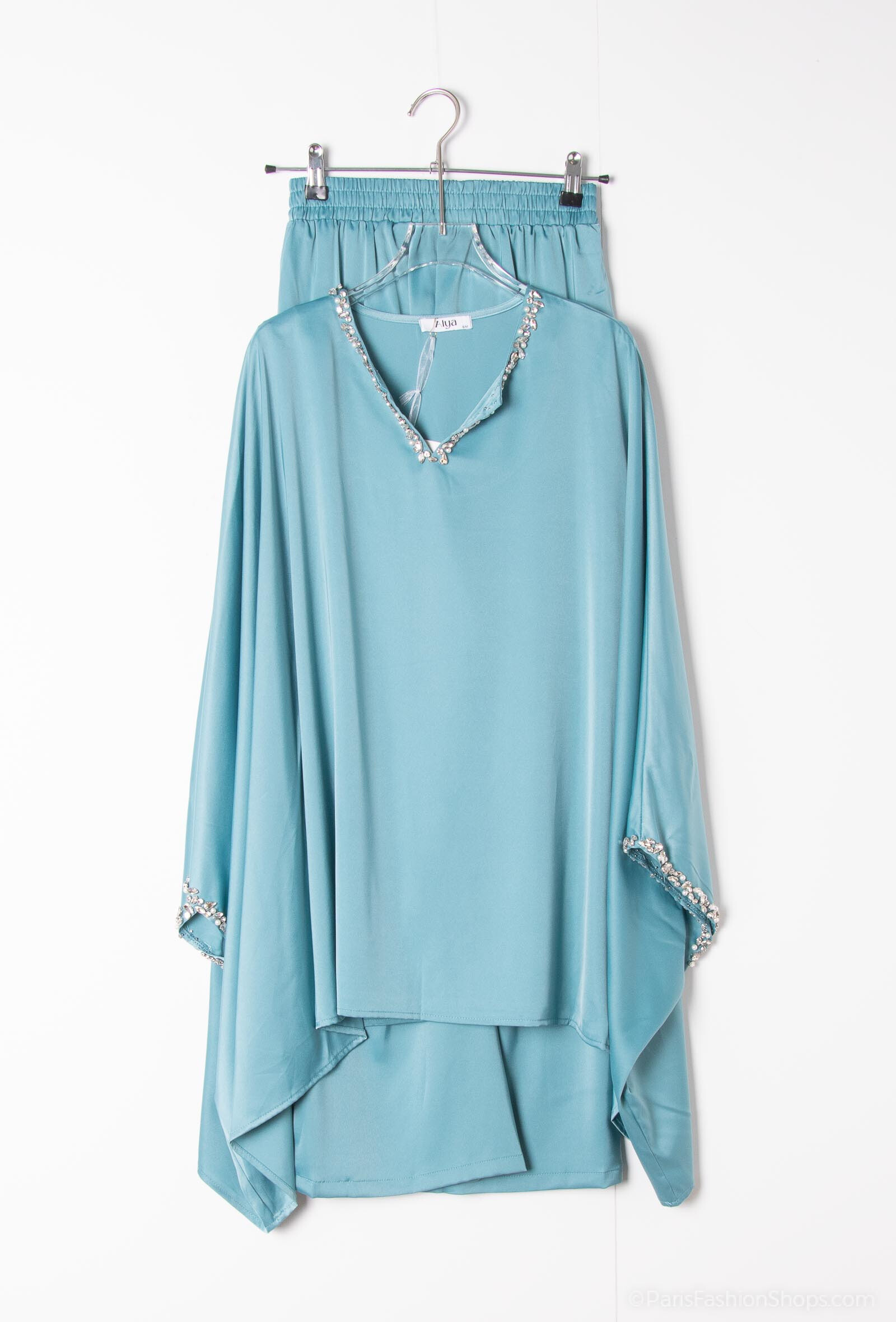 Wholesaler ALYA - Elegant Set with Butterfly and Rhinestone Top – Decorated Collar and Sleeves