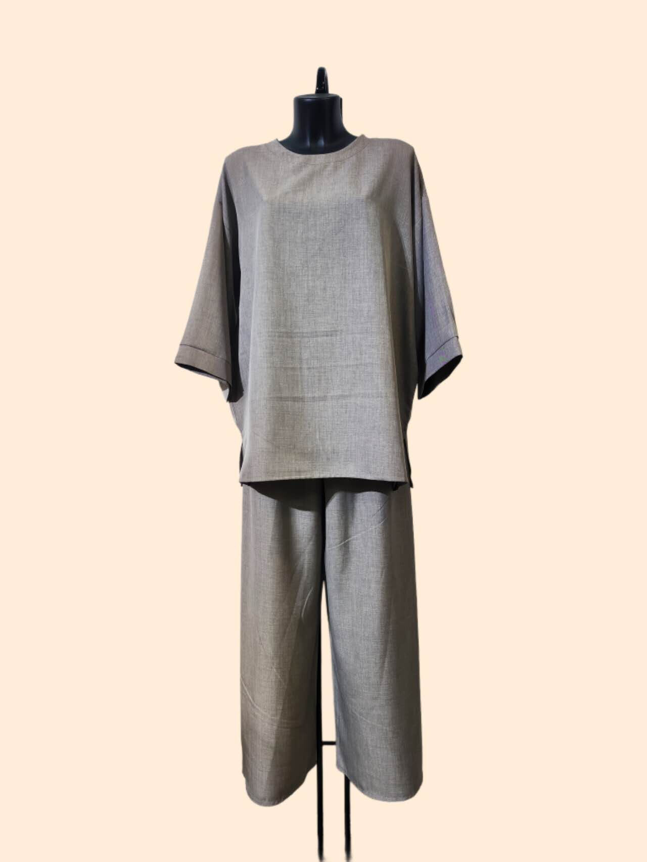 Wholesaler ALYRA - ABAYA - Oversize t-shirt with pants
