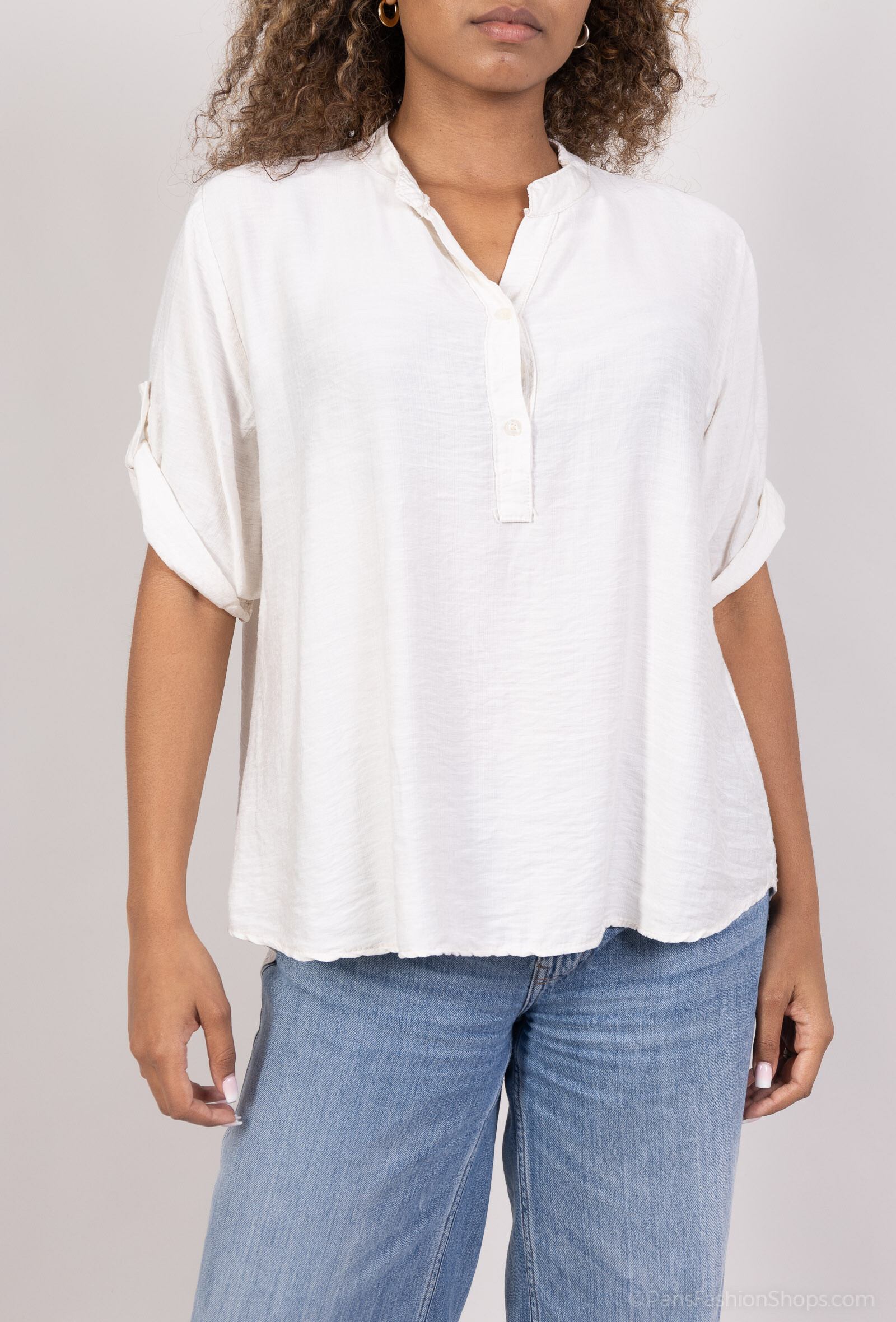 Wholesaler Alyra - Elegant blouse with turned sleeves