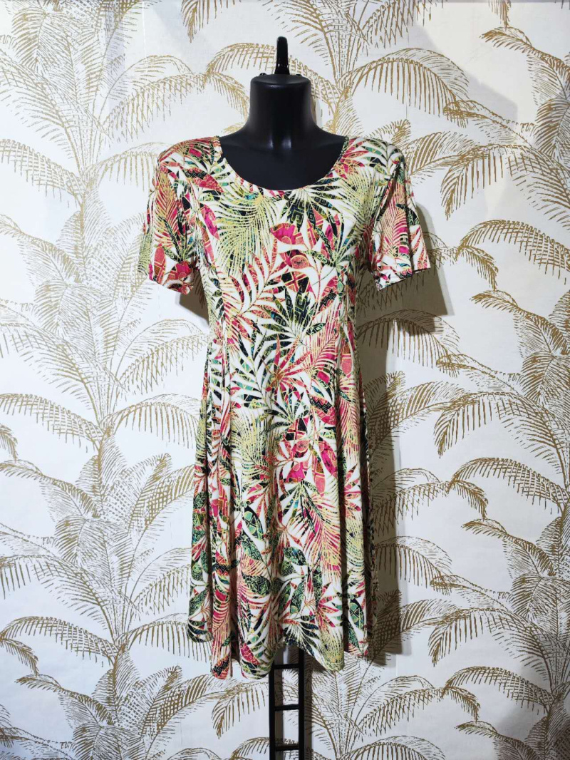 Wholesaler Alyra - Printed skater dress