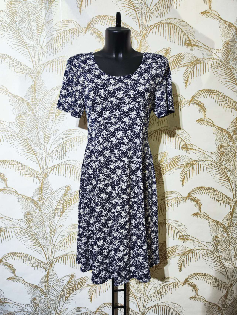 Wholesaler Alyra - Printed skater dress