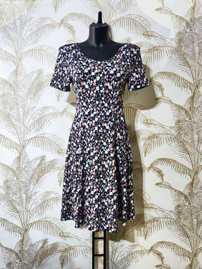 Wholesaler Alyra - Printed skater dress