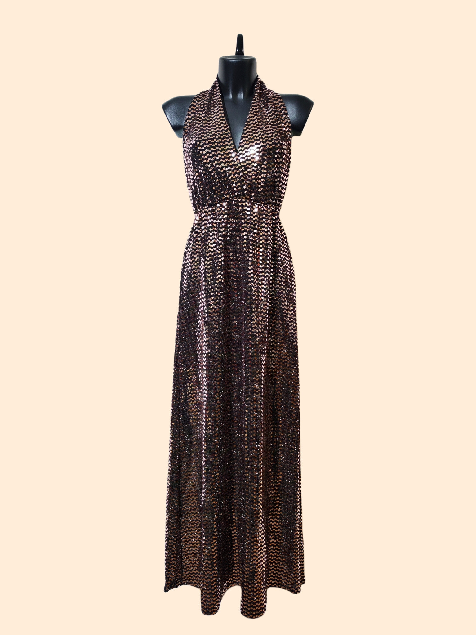 Wholesaler Alyra - Long backless sequin dress