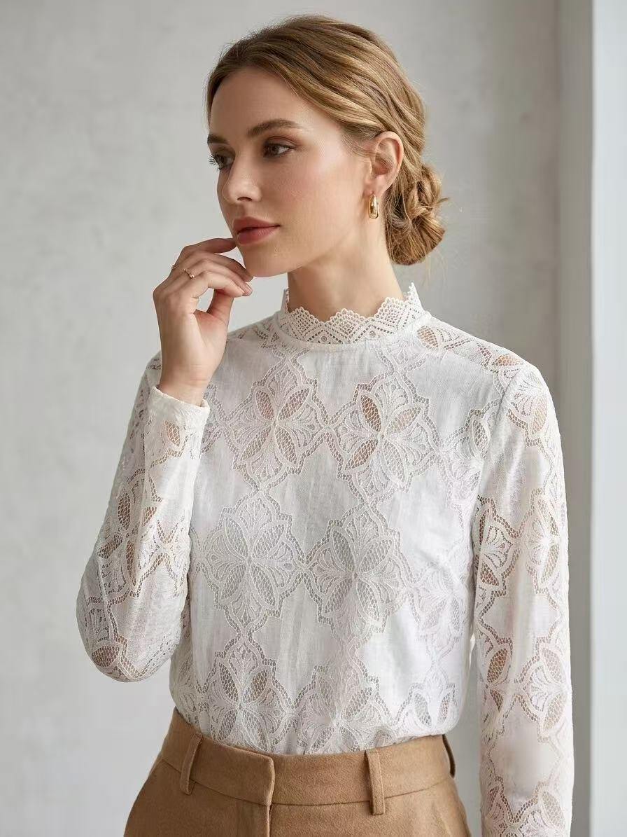 Wholesaler ALYSSA srl - TOP SHIRT WITHOUT BUTTONS WITH SPECIAL LACE COLLAR