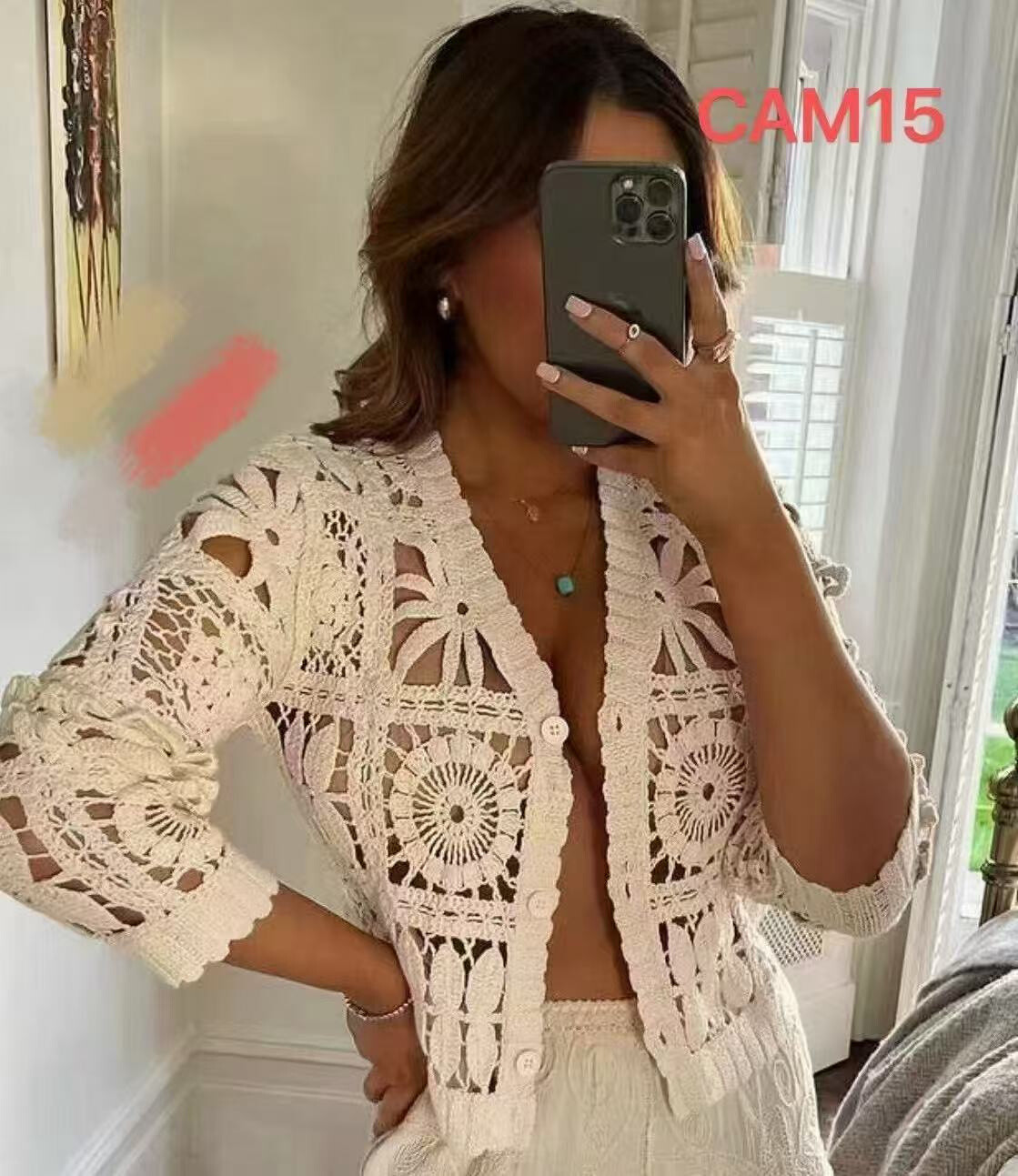 Grossiste ALYSSA srl - Crochet avec bouton