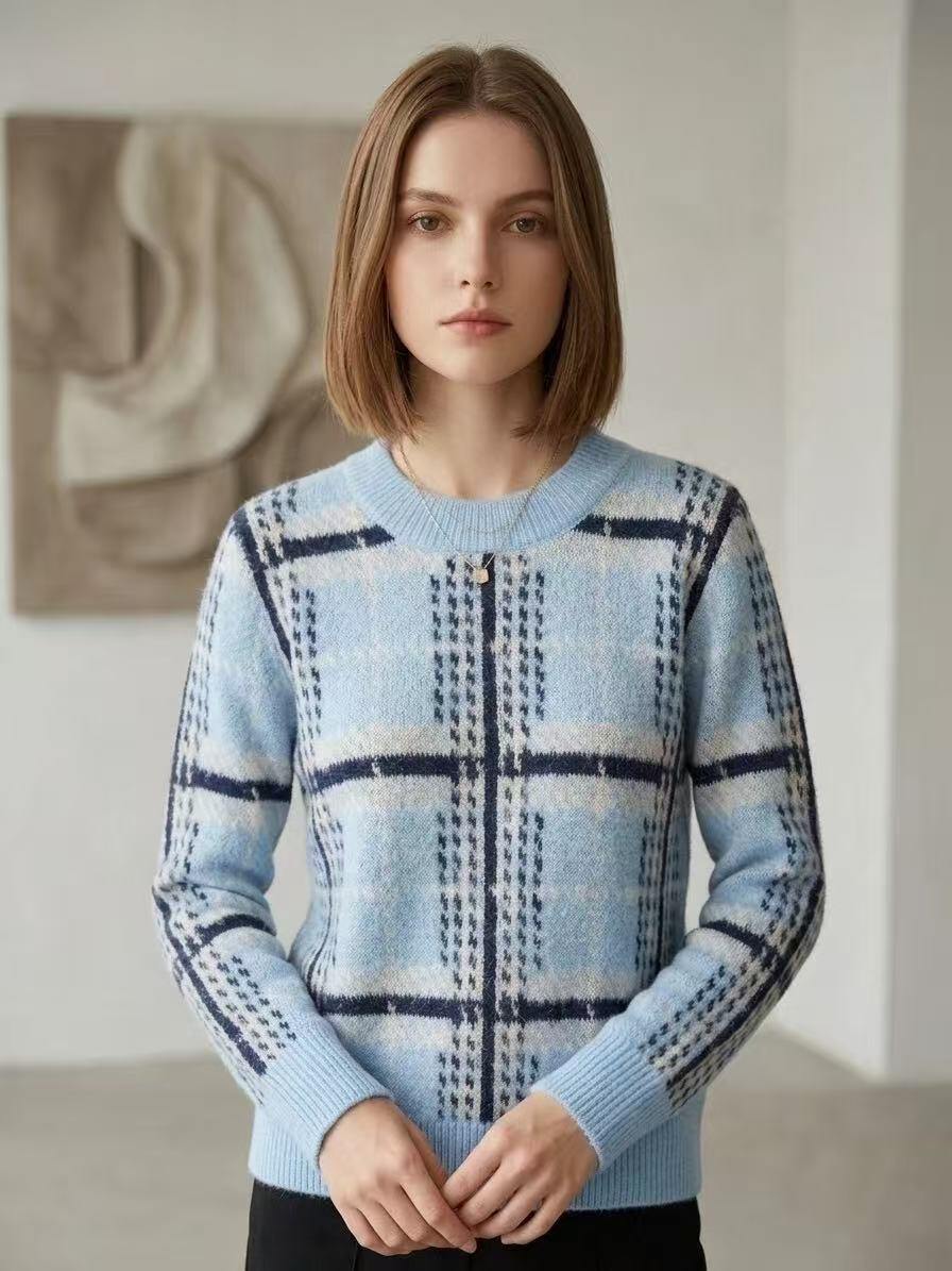 Wholesaler ALYSSA srl - Crew neck sweater with long sleeves in soft knit