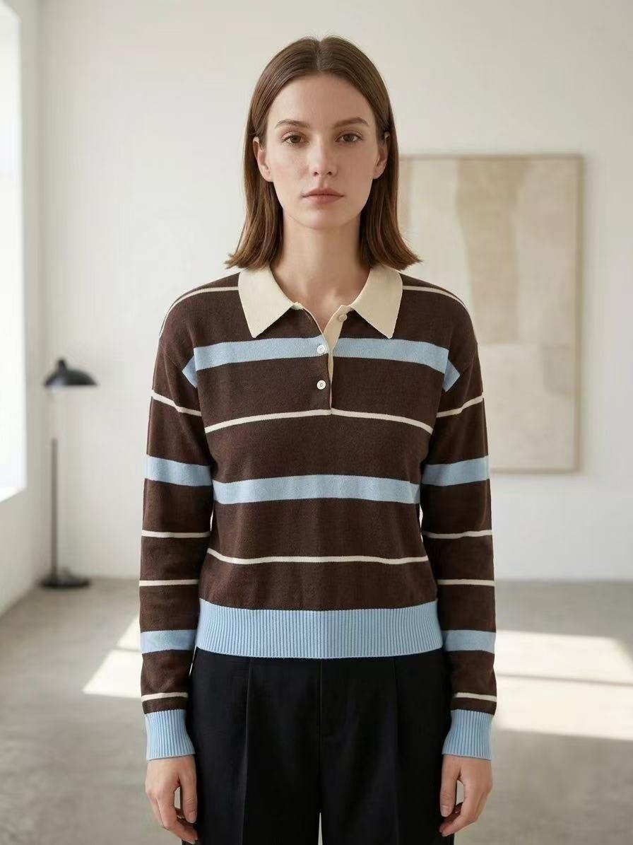 Wholesaler ALYSSA srl - LIGHTWEIGHT KNIT WITH V-NECK AND BUTTONED POLO STYLE