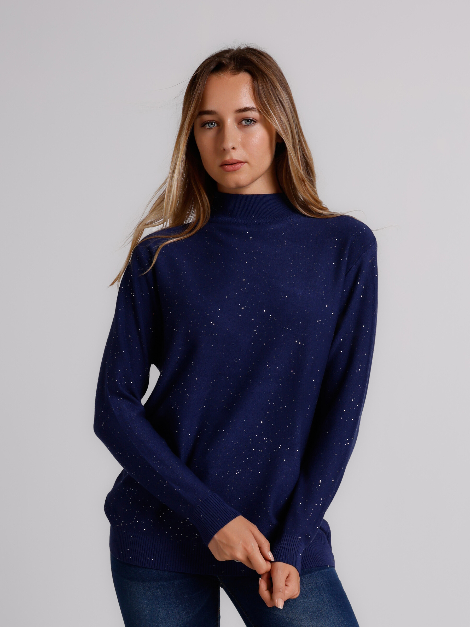Grossista ALYSSA srl - Maglia leggera con collo medio alto