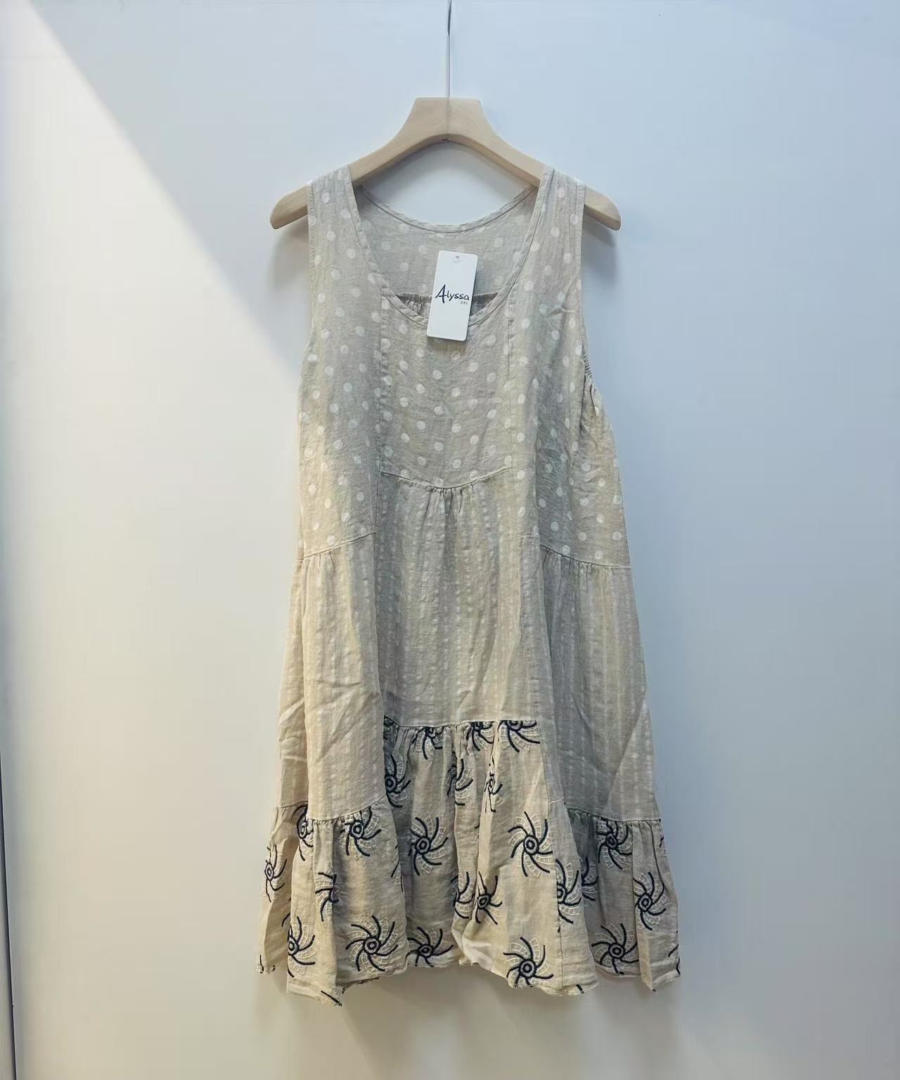 Grossiste ALYSSA srl - Robe sans manches