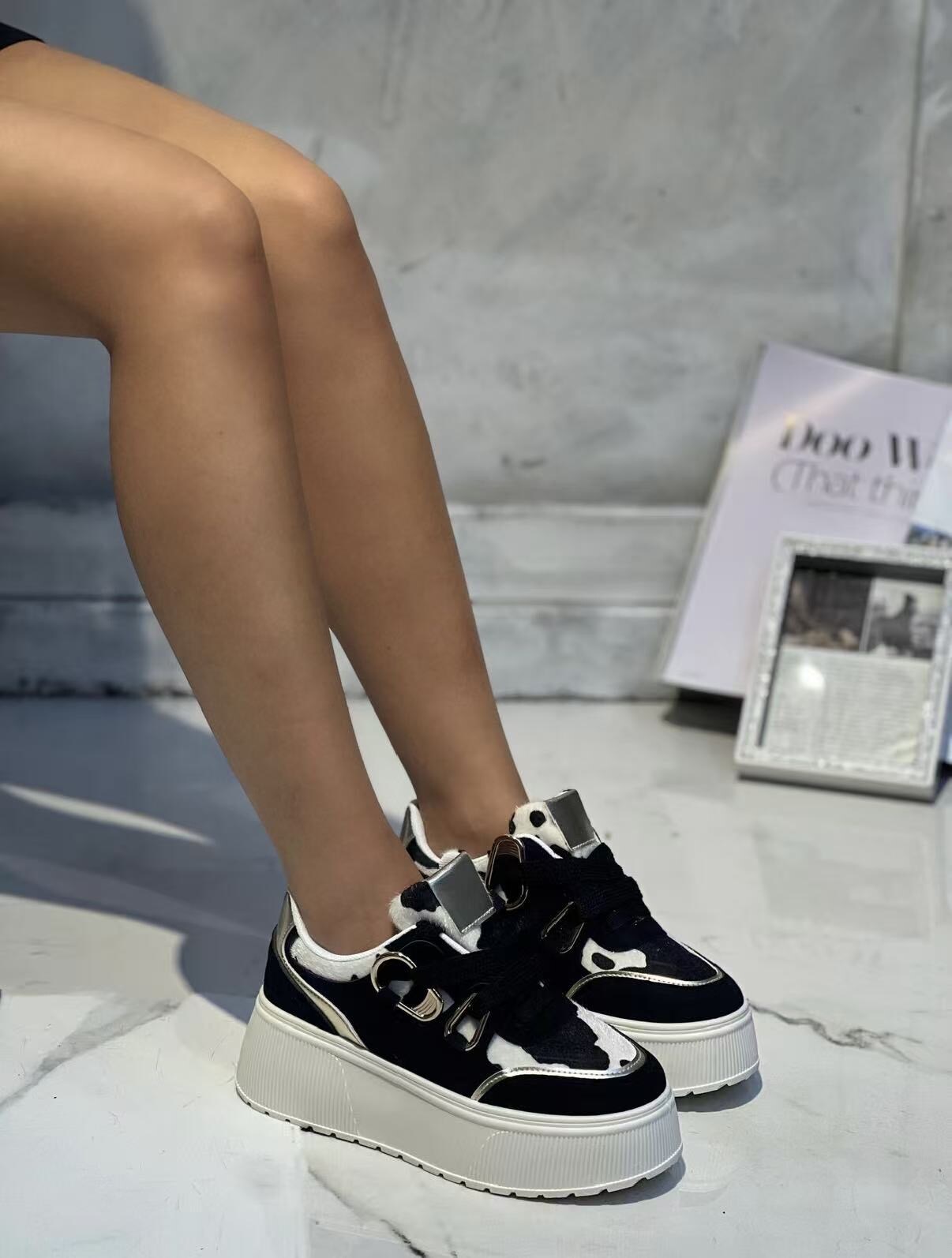 Grossiste AMANDA SHOES - BASKETS TENDANCE