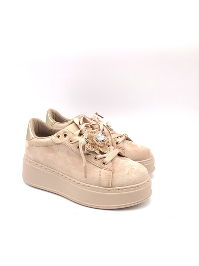 Großhändler AMANDA SHOES - Modische Sneaker Großhändler AMANDA SHOES - Modische Sneaker