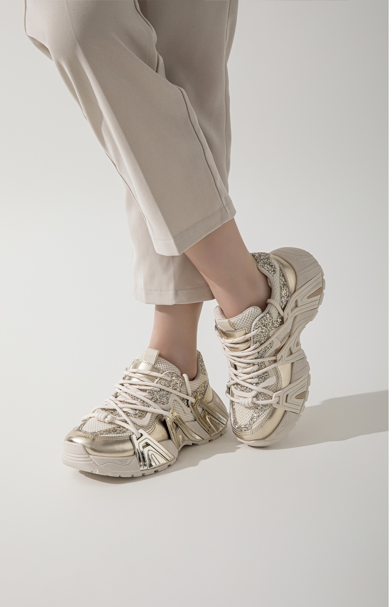 Wholesaler AMANDA SHOES - WOMEN'S SNEAKER