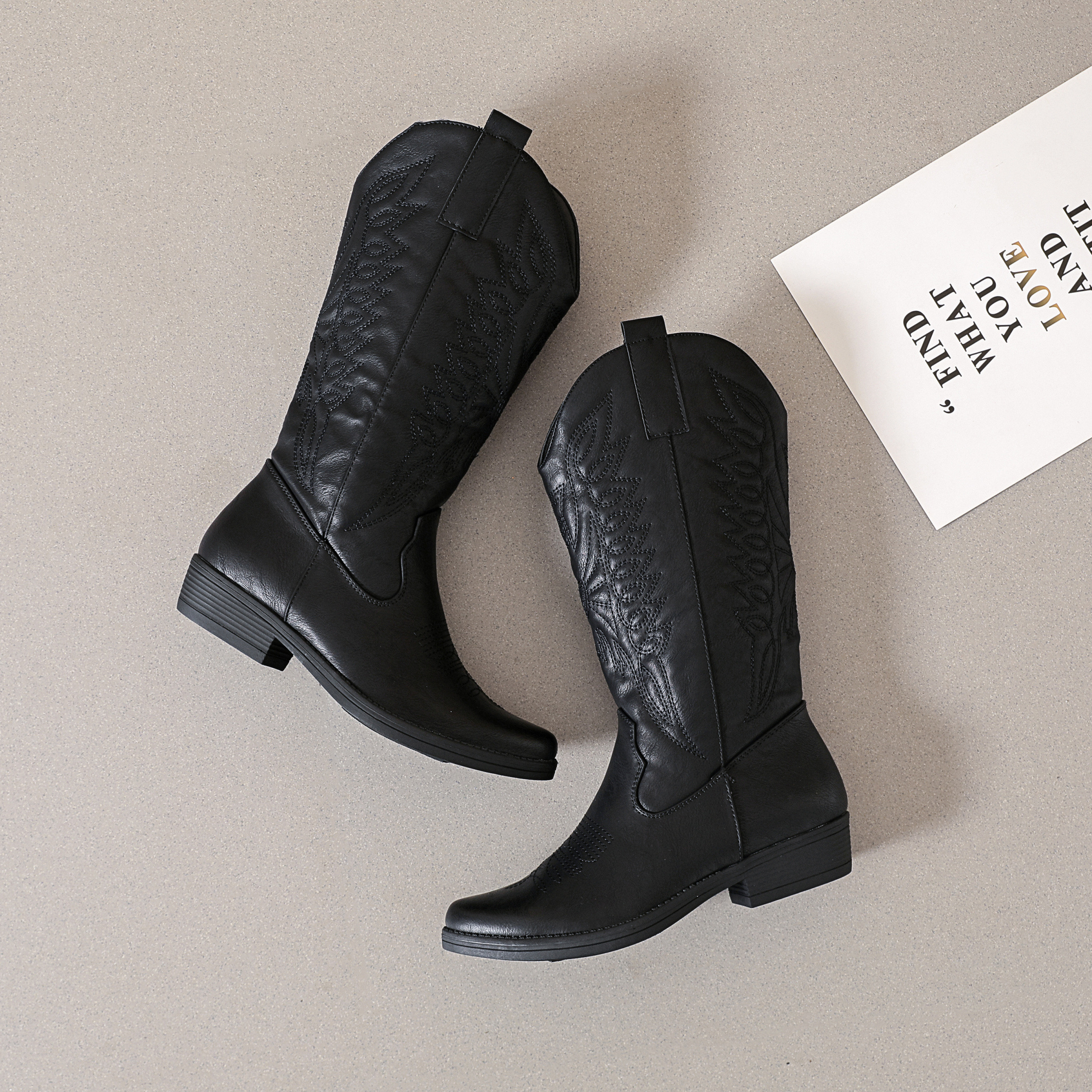Wholesaler AMANDA SHOES - Low boots with pointed toe and full zippers