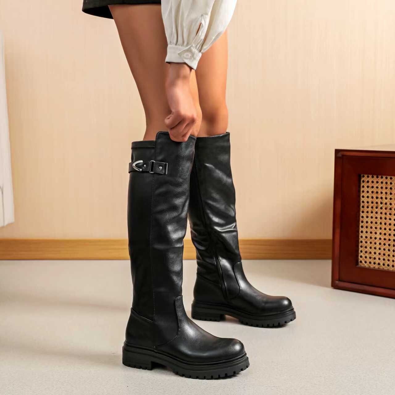 Wholesaler AMANDA SHOES - High boot with buckles and half zipper