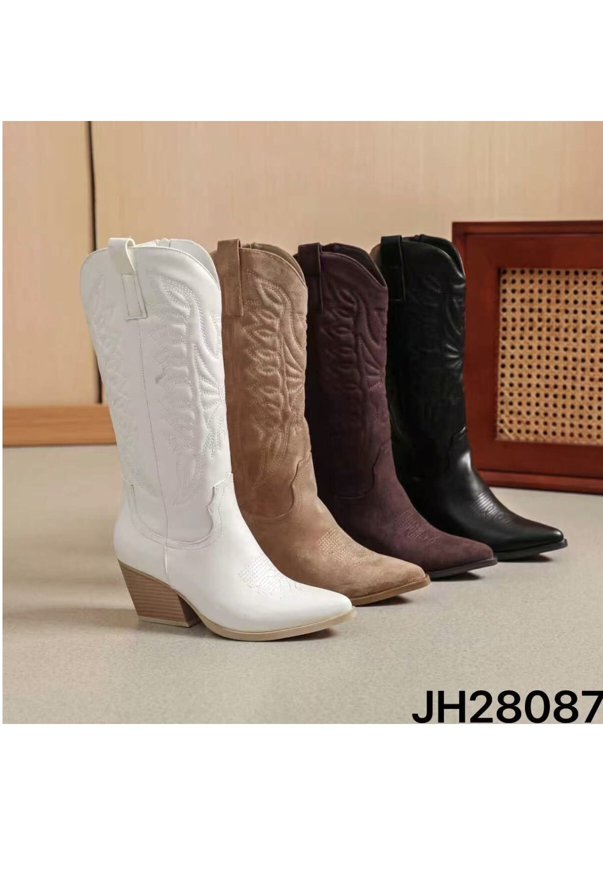 Grossiste AMANDA SHOES - Botte haute à talon large avec fermeture éclair