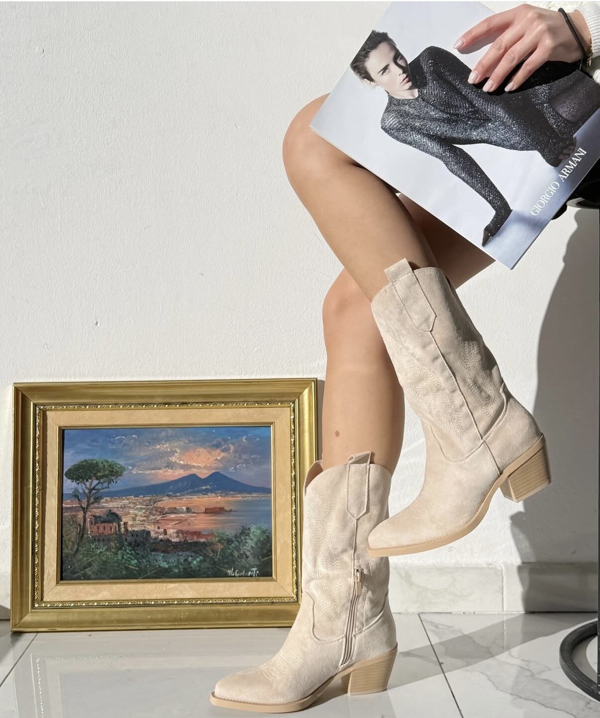 Grossiste AMANDA SHOES - Bottines à talons larges en daim avec fermetures éclair