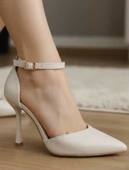 Wholesaler AMANDA SHOES - High stiletto heels with closed toe and buckles