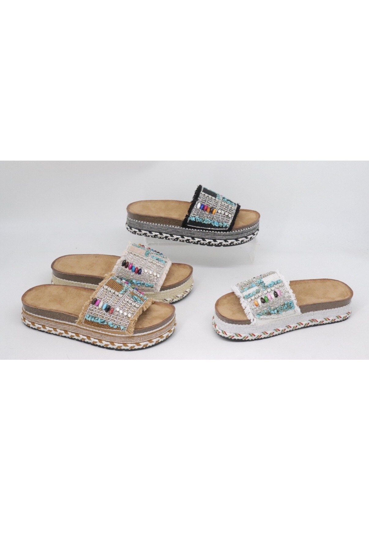 Wholesaler AMANDA SHOES - HIGH-SOLE SLIPPERS WITH ANTI-SWEAT INSOLE. STRAP WITH BEADS