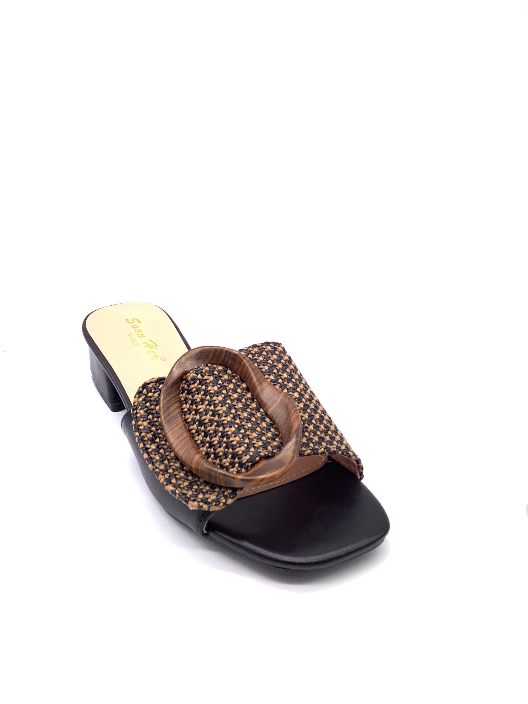 Mayorista AMANDA SHOES - Chanclas a la moda