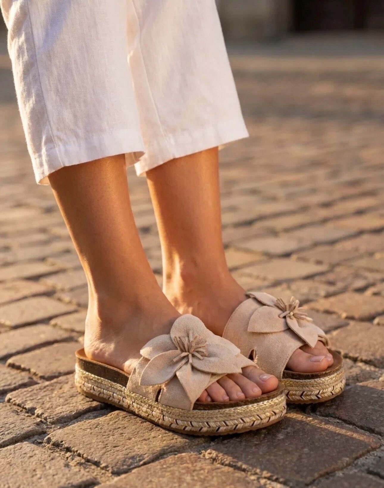 Grossiste AMANDA SHOES - Mules à semelle épaisse