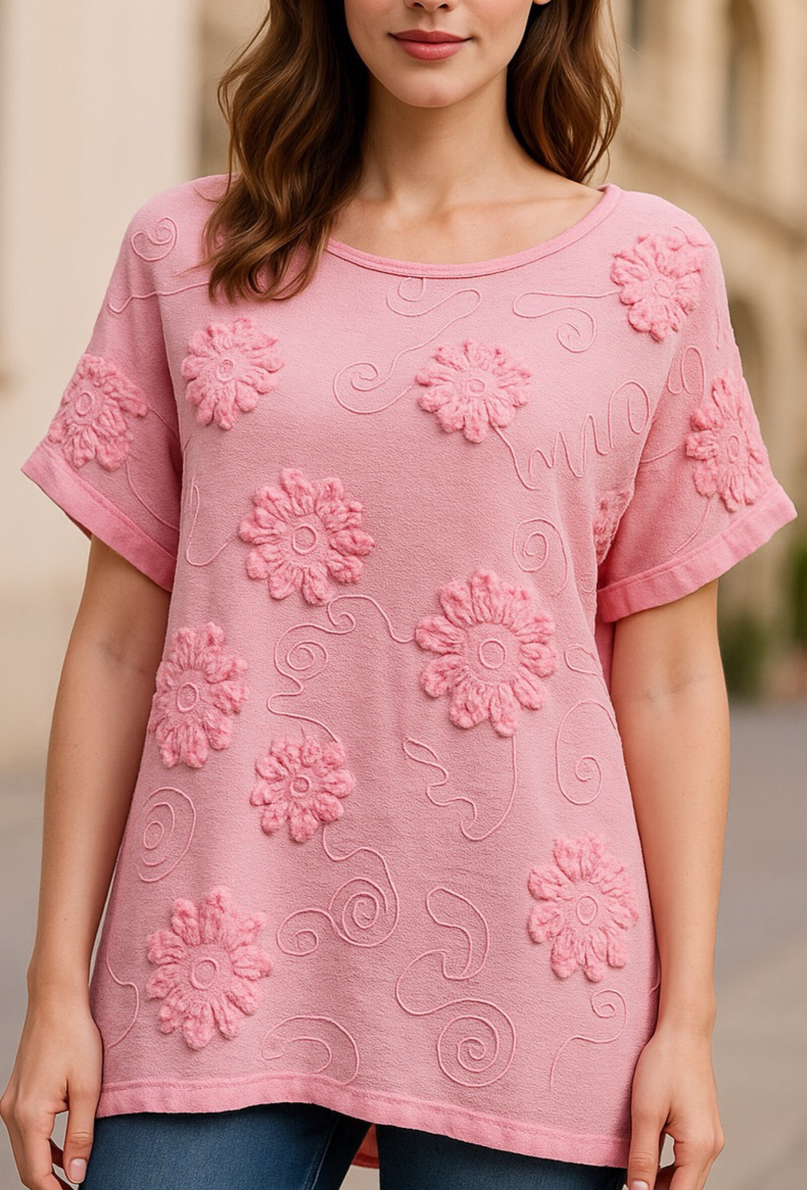 Großhändler AMARIA - Rosa T-Shirt mit 3D-bestickten Blumen - Lässiger Stil