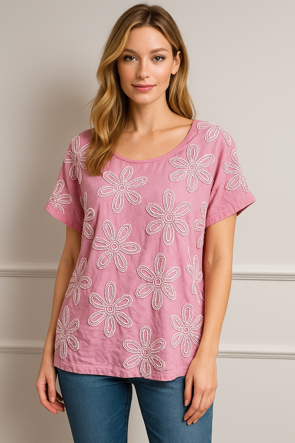 Grossiste AMARIA - T-shirt ample broderies florales blanches paillettes