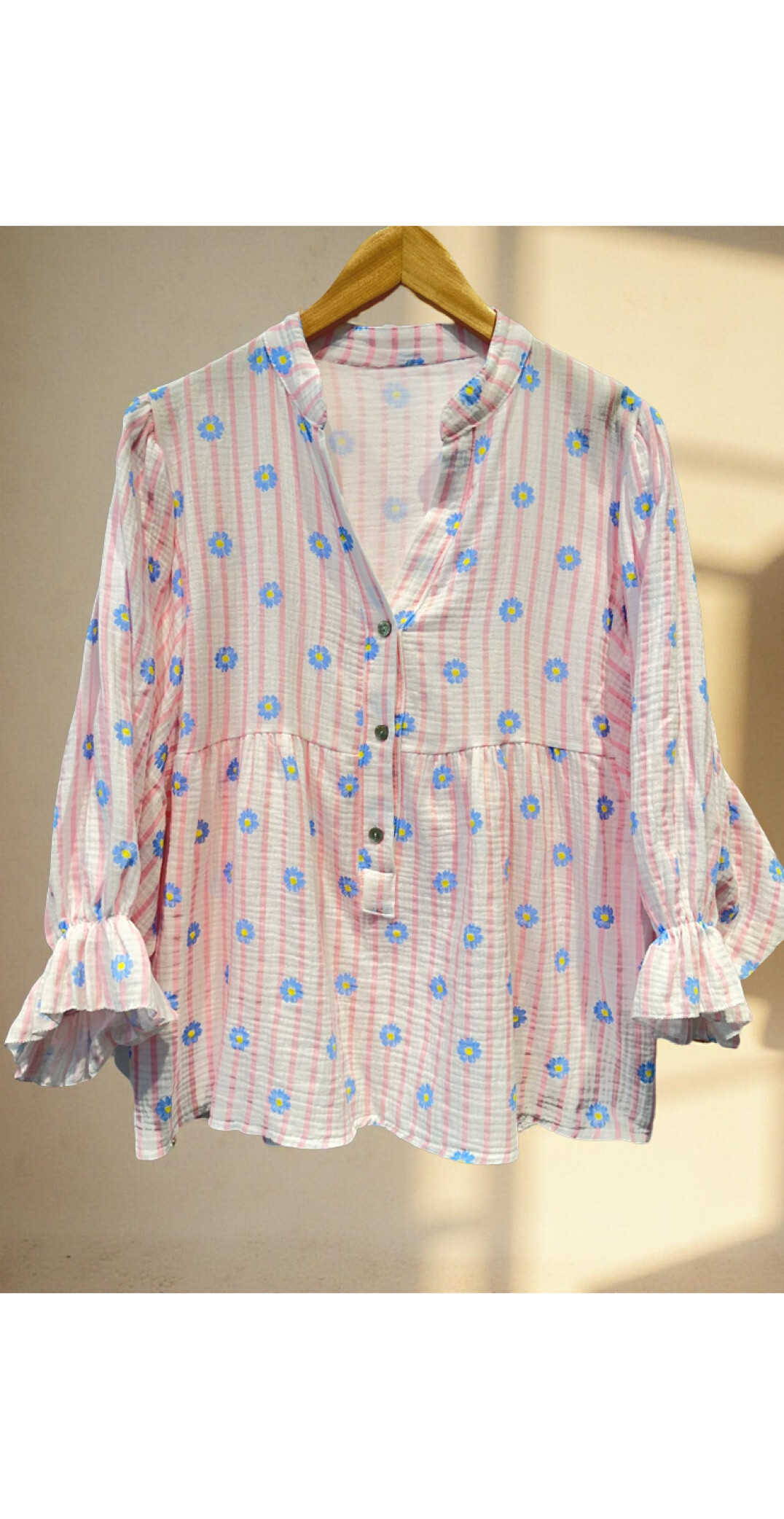 Wholesaler AMARIA - Cotton colorful light marguerite motif shirt