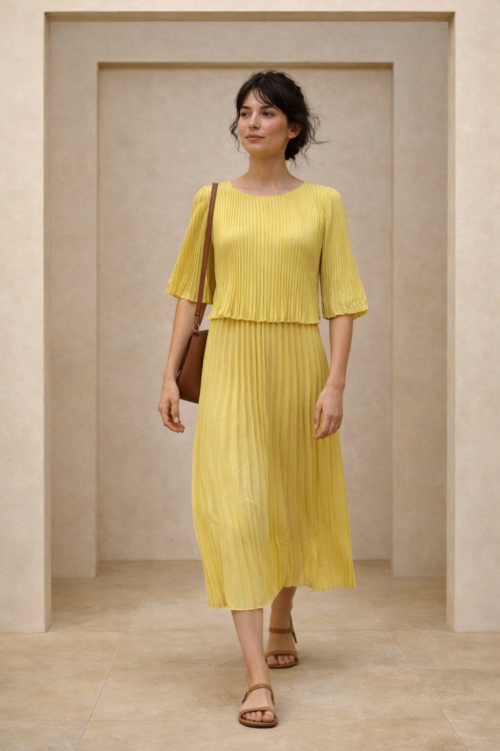 Grossista AMARIA - Abito Midi Plissettato Donna – Collo Rotondo – Maniche Corte Svasate – Taglio Fluido Elegante - Viscosa